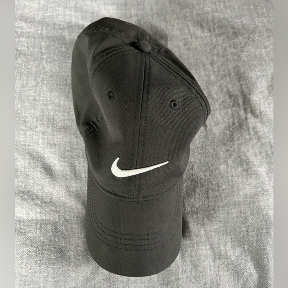 Unisex Nike Drifit Hat - Picture 1 of 4